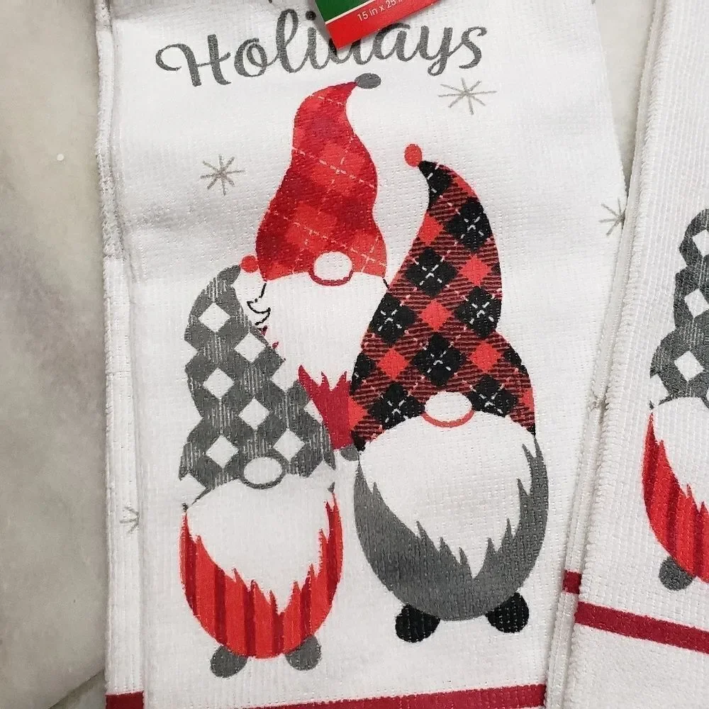 Christmas Set of 5 items,  towels and potholders knomes, NEW